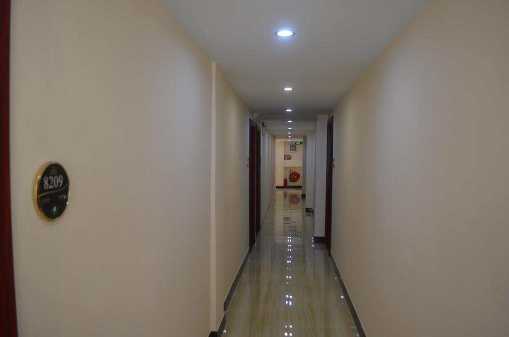 Royal Boss Hotel Yangon Exterior foto